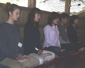 zazen7.jpg (16497 �o�C�g)